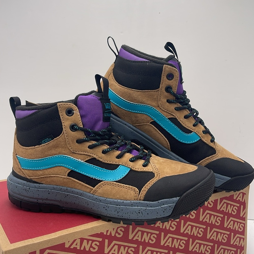 Vans WMNS High-Top Sneakers Boots Blue and Tan Accents Ultrarange Exo
Tobacco - Picture 7 of 16